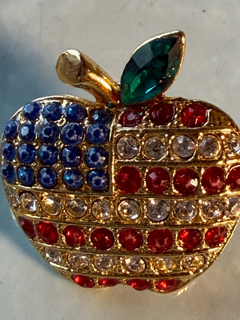 Vintage NYC Big Apple Pave Rhinestone Brooch Pin Red White & Blue American Flag